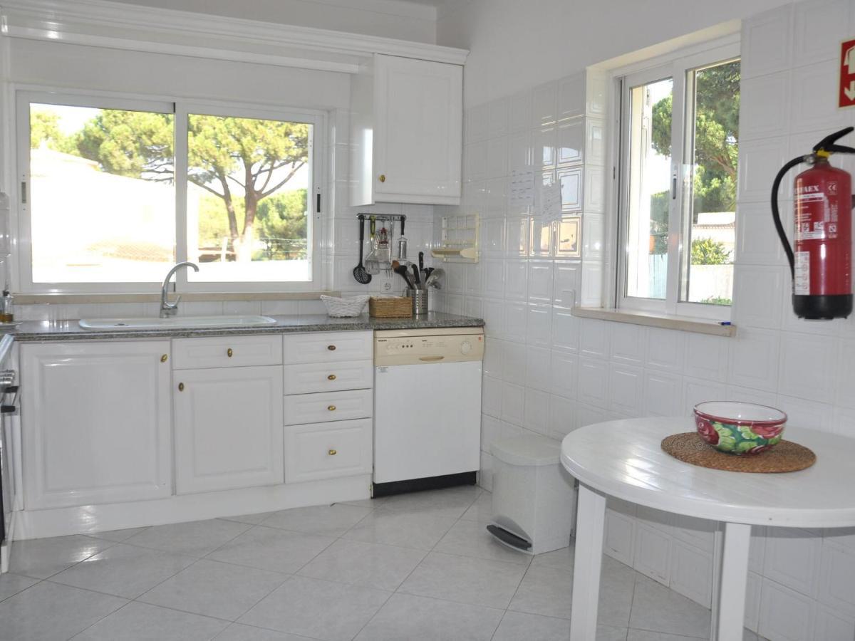 Comfortable Holiday Home In Vilamoura With Pool Eksteriør bilde